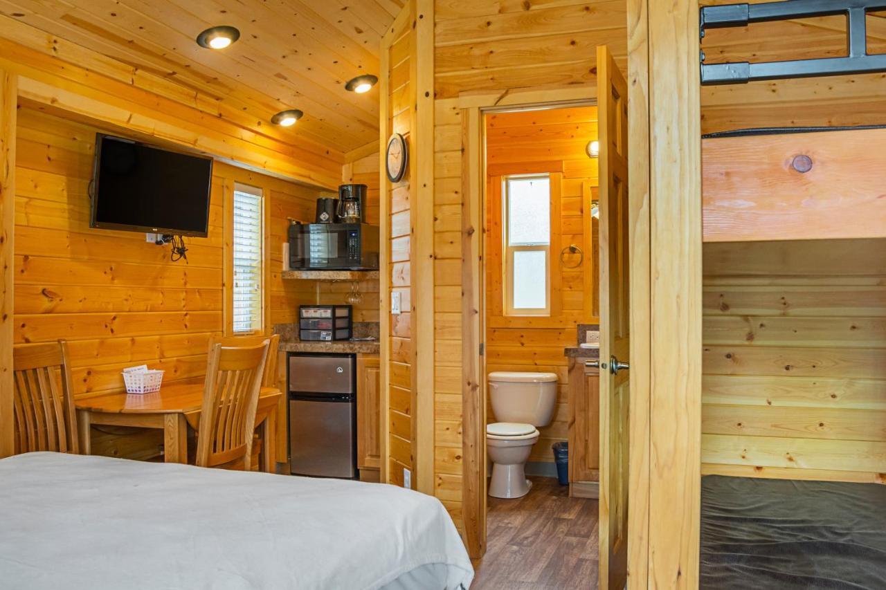 Long Beach Camping Resort Studio Cabin 5 Oceanview Extérieur photo